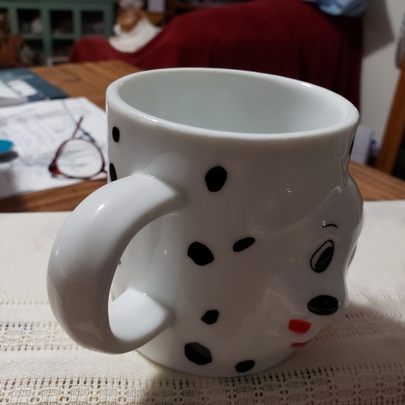Vintage Disney 101 Dalmatians 3-D mug - Picture 2 of 6